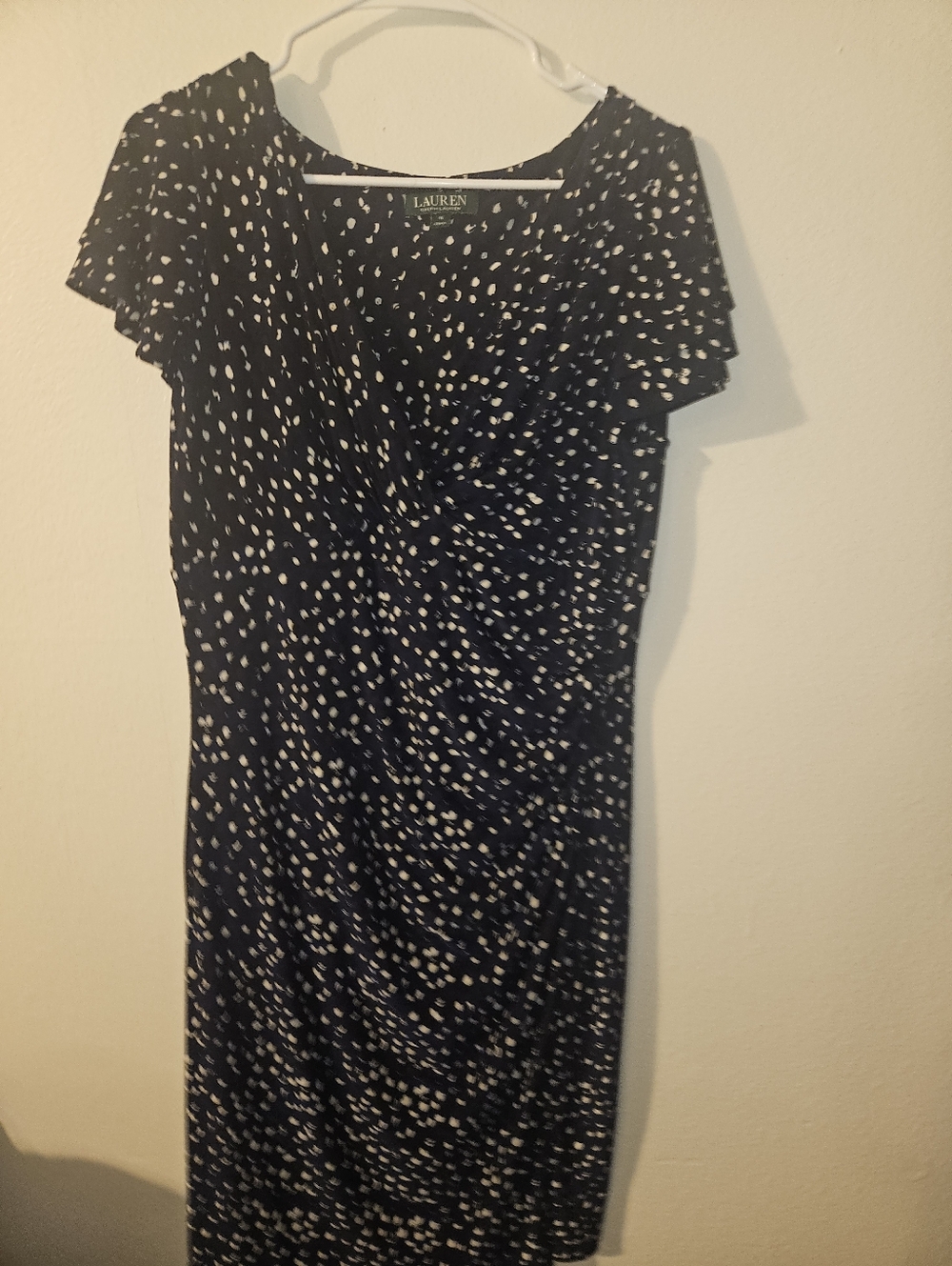 Lauren Womans V Neck Knee Length Dress Size 16 - Picture 2 of 13